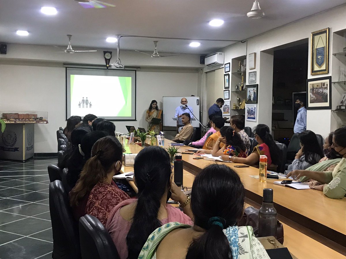 Poonamm1611's tweet image. Excellent Parenting session by Mr. Sivaram Raghavan #interactive #interestinganecdotes #engagingdiscussions. Gratitude to be a part of such enlightened session @kandhari_ekta @ashokkp @y_sanjay @Shambhuj007 @pntduggal @SimranNischal1