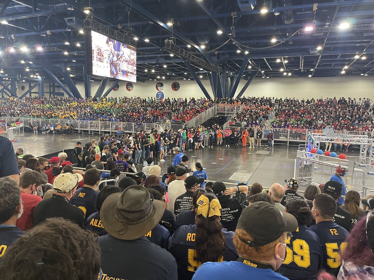 ChelseaRobots's tweet image. Good morning, day 4 at #FIRSTChamp in Houston for Team 1502. Alliance selection about to start.   It’a a good day for Robots and Friends. @FIRSTweets @FRCTeams @Chelsea_HS @RoboZoneShow #RAPIDREACT