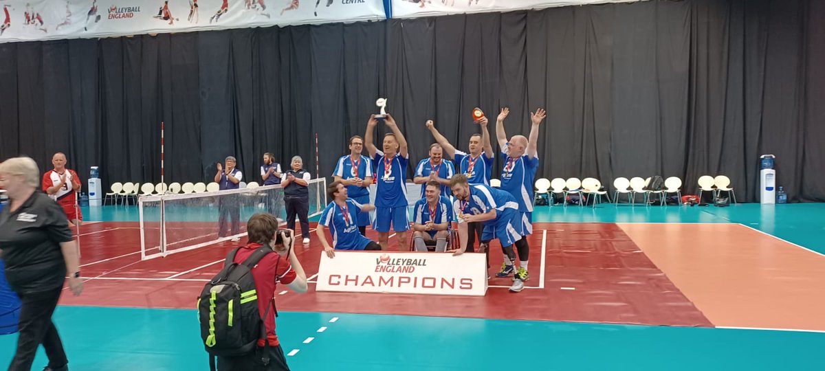 SittingBucks's tweet photo. Champions. https://t.co/LqaHS6NE8h