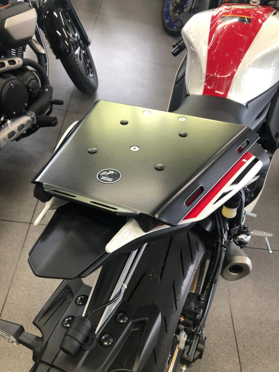 YSP02707094's tweet photo. YZF-R7にYZF-R6のリアラックのご注文ありがとうございます🤗無事に加工して感傷無く取り付け出来ました😊👍
SSTRに参加する予定ですので皆様宜しくお願い致します🙇♂️
#ysp佐賀
#yzfr6リアラック
#yzfr7に取り付け
#ご注文ありがとうございます
#2022SSTR
#ヤマハライダー
#佐賀ライダー
#ヤマハ好き https://t.co/0pqkUShx8u