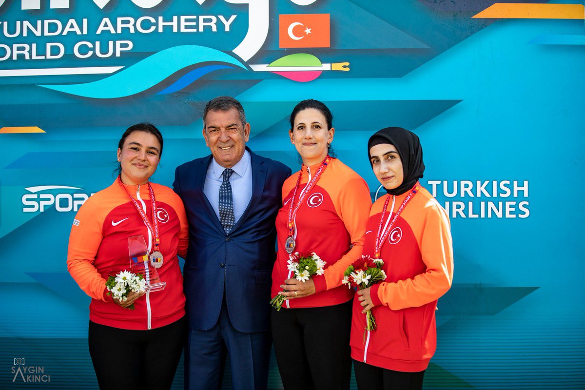 🏹Antalya'da düzenlenen 2022 Okçuluk Dünya Kupası 1. Ayak Yarışması’nda sporcumuz Yeşim Bostan’ın yer aldığı Makarlı Yay Kadın Milli Takımımız gümüş madalya kazandı.🥈👏👏👏