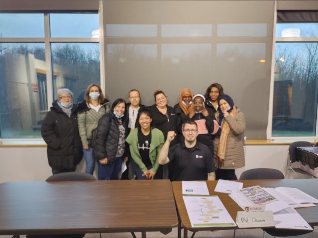 Unifor4511's tweet photo. Les travailleuses et le travailleur de la Garderie Tom Pouce se joignent à la grande famille #Unifor  Bienvenu parmi nous! (Désolé pour la photo floue 😬😬 on en prendra une meilleure la prochaine fois 😎) https://t.co/93YRf9ppdP