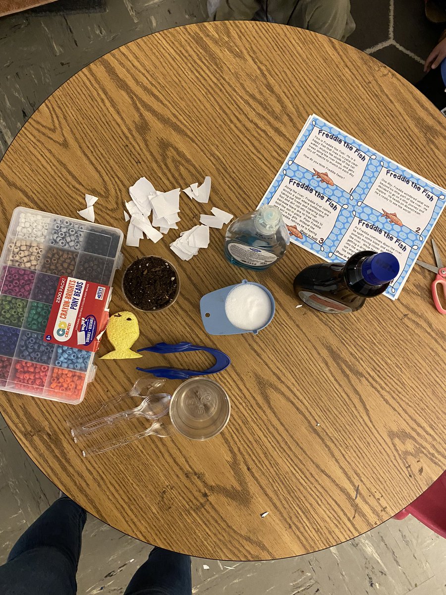 Tyler_Teaches's tweet photo. Earth Day 2022 - learning the importance of keeping pollution out of our waters! #freddiethefish #waterpollution #EarthDay2022 https://t.co/2iL8K3giMz
