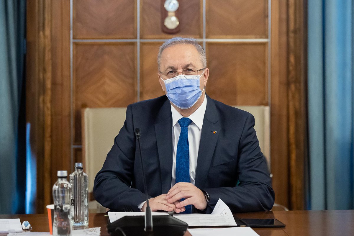 RRInternational's tweet photo. @MApNRomania Ministrul Apărării Naţionale, Vasile Dîncu, a transmis, sâmbătă, în mesajul de #Paşti, că apărarea patriei este în mâini sigure, iar militarii sunt mereu la datorie, pentru a asigura #pacea, liniştea, #integritatea, #unitatea şi #suveranitatea ţării noastre. https://t.co/xL5wws4h7F