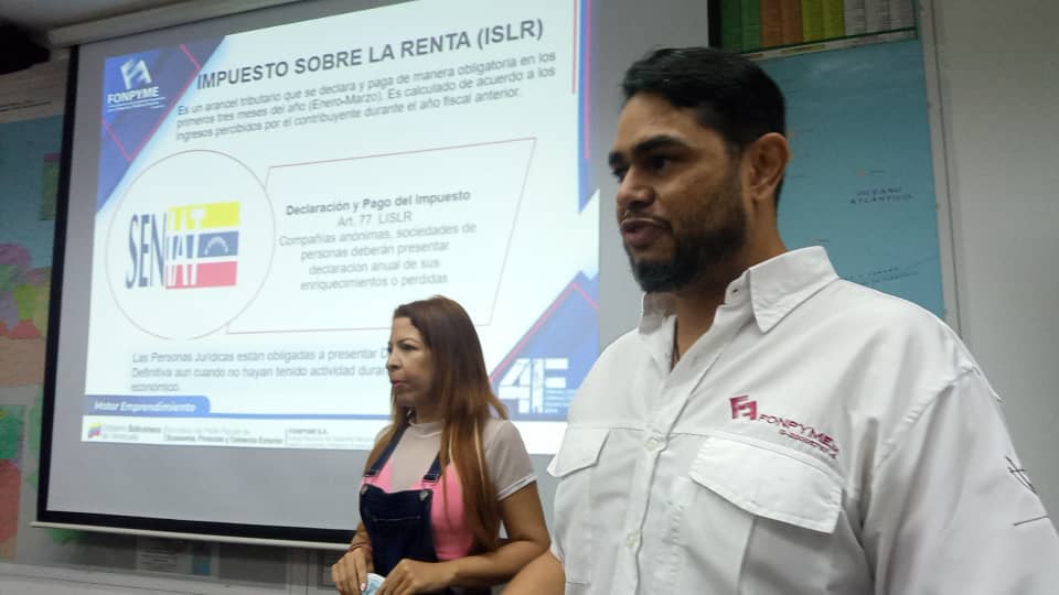 INTi_Venezuela's tweet photo. Seguimos contribuyendo al conocimiento de nuestros trabajadores y emprendedores de la institución, haciéndolos participes del taller "Ventajas y Deberes Formales al Constituir Pymes", dicha actividad fue dirigida por el @FONPYME_VE y la presencia del Pdte. @orlandobecerrav https://t.co/ZWvQOIZVZG