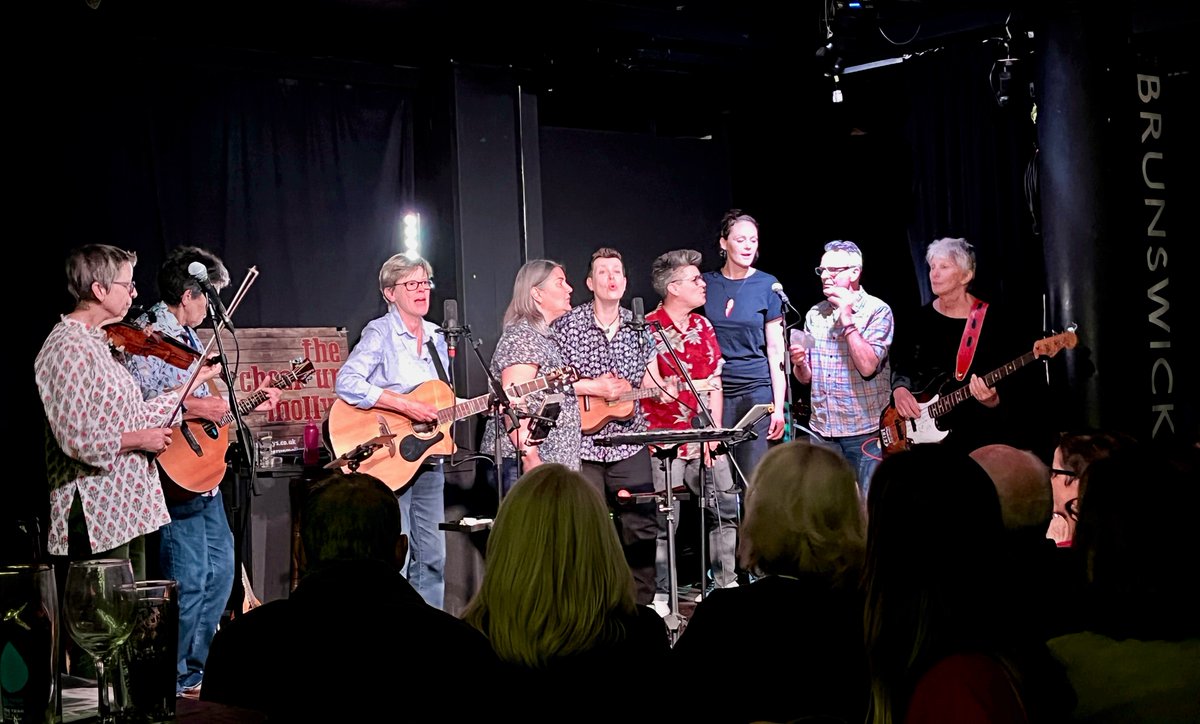 Our amazing audience helped us raise £1545 for the Ukranian Humanitarian Appeal last night! Massive thanks to Al Start, Andy Melrose and Pete Jones for joining us for a wonderful evening of music, laughter, kindness, and even a few tears!🙏❤️🇺🇦🎵