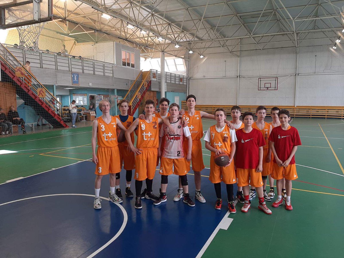 ДОРОГУ ОСИЛИТ ИДУЩИЙ!!!
10 лет БК ЗВЕЗДА шла к этому успеху. Мы были пятыми, третьими, четвёртыми и вторыми, но никогда первыми! И вот наконец мы стоим,на вершине Олимпа!
МЫ ЧЕМПИОНЫ СПАРТАКИАДЫ ШКОЛЬНИКОВ САМАРСКОЙ ОБЛАСТИ!!!
ГОРДИМСЯ ПАРНЯМИ И ТРЕНЕРОМ!!! Браво 👏