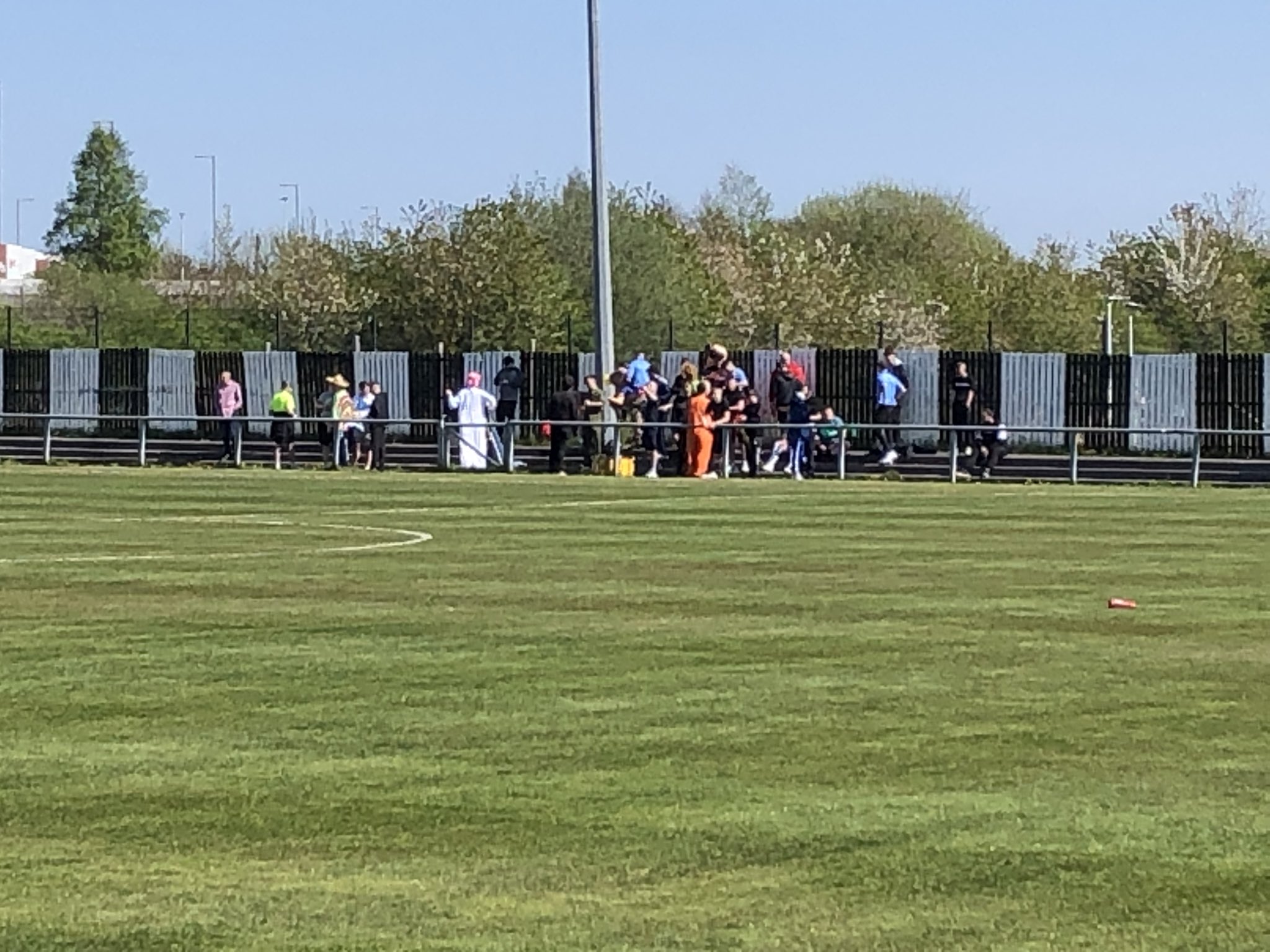 Kilbirnie Ladeside FC on Twitter "Very Colourful support we’ve got💛🖤