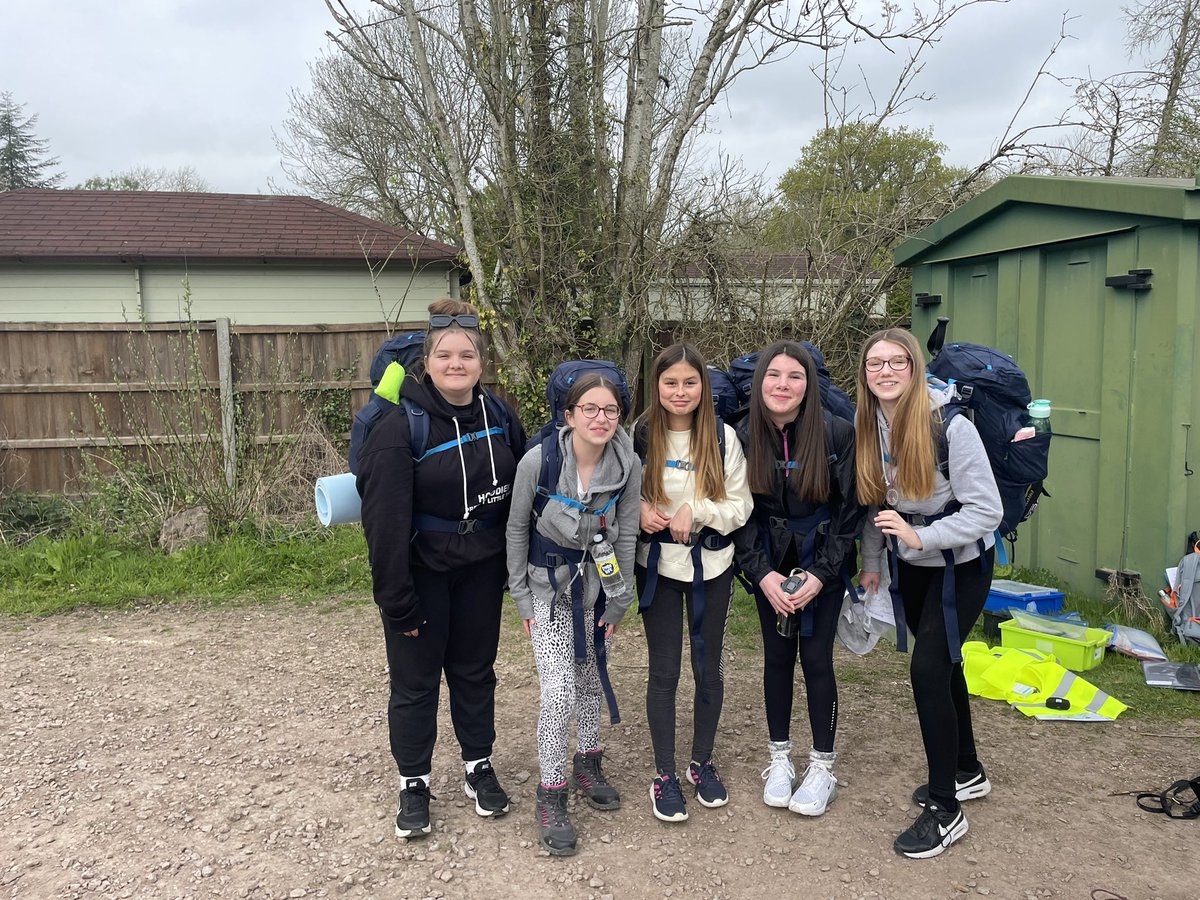 OBHSDofE's tweet photo. A great day so far! All groups getting on really well and only a few wrong turns! https://t.co/rK8InQp6jN