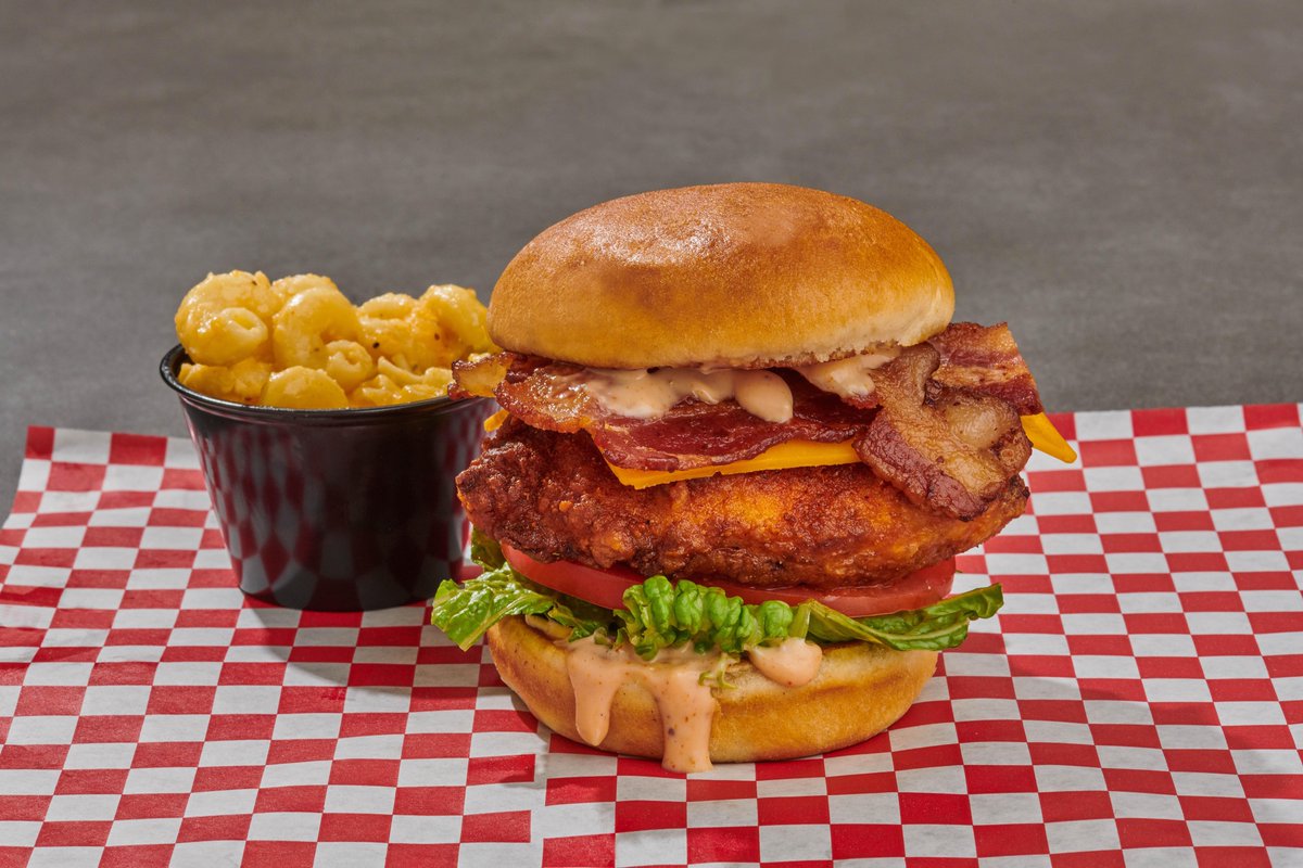 howlinwillys's tweet photo. What kind of Saturday is it? Jalapeno Honey or Comeback Club? π€π₯ Tell us which you still need to try in the comments! #howlinwillys https://t.co/qdsrNU8gR3