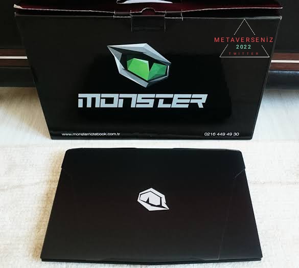Gördüğünüz “Monster Notebook” gönderiyi beğenen bir takipcimize HEDİYE edilecektir. #Bitcoin