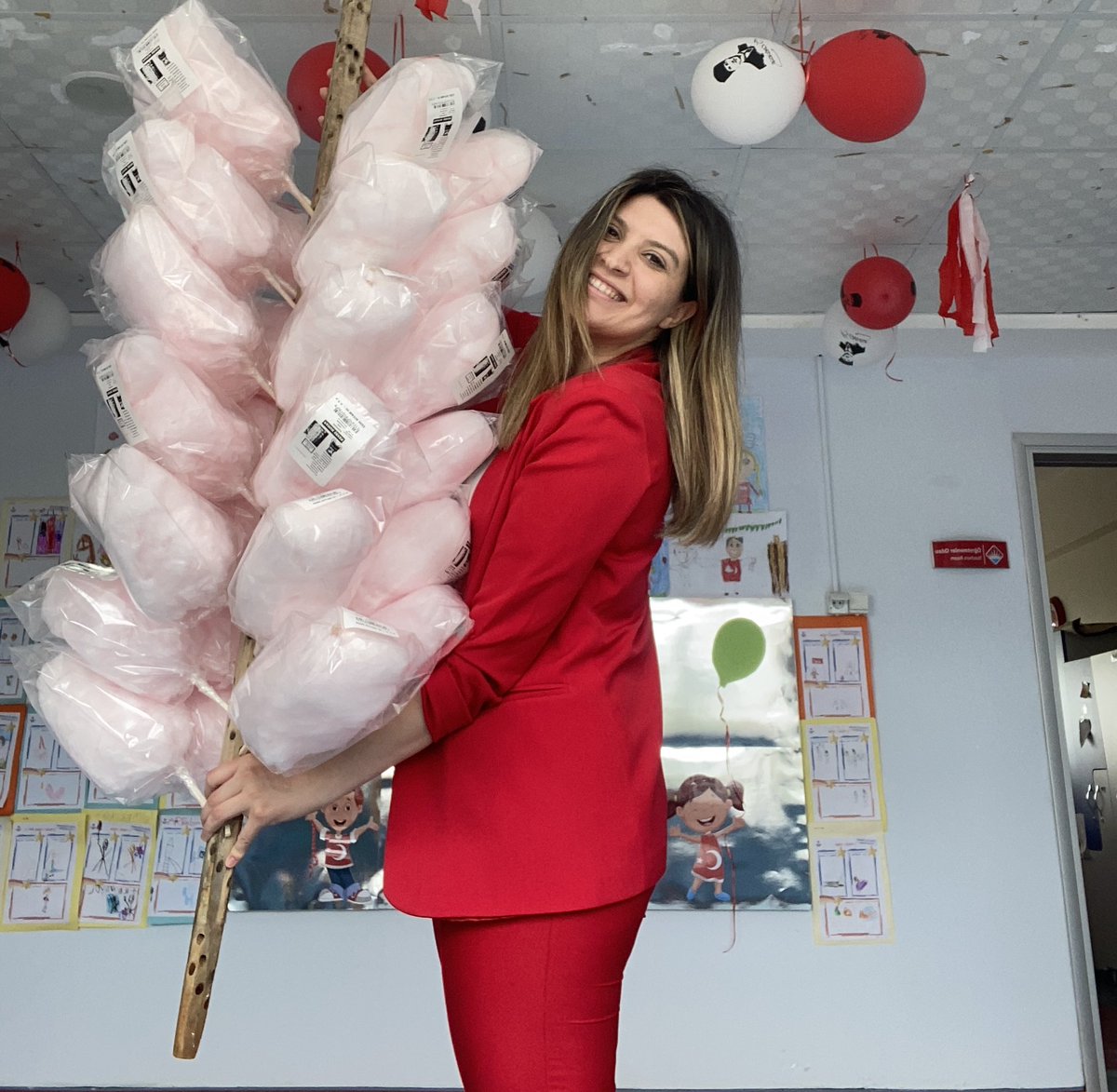 Gelecek Sizsiniz Canım Çocuklarım 🥰
23 Nisan Ulusal Egemenlik ve Çocuk Bayramımız Kutlu Olsun 🇹🇷🙏🏻<a href="/ErkenCocukluk/">Hale Güneş</a> <a href="/tugbaozdinc/">Tuğba Özdinç Kater</a> <a href="/omerfarukozer/">ömer faruk özer</a> <a href="/isilkumyol/">Işıl Kumyol</a>