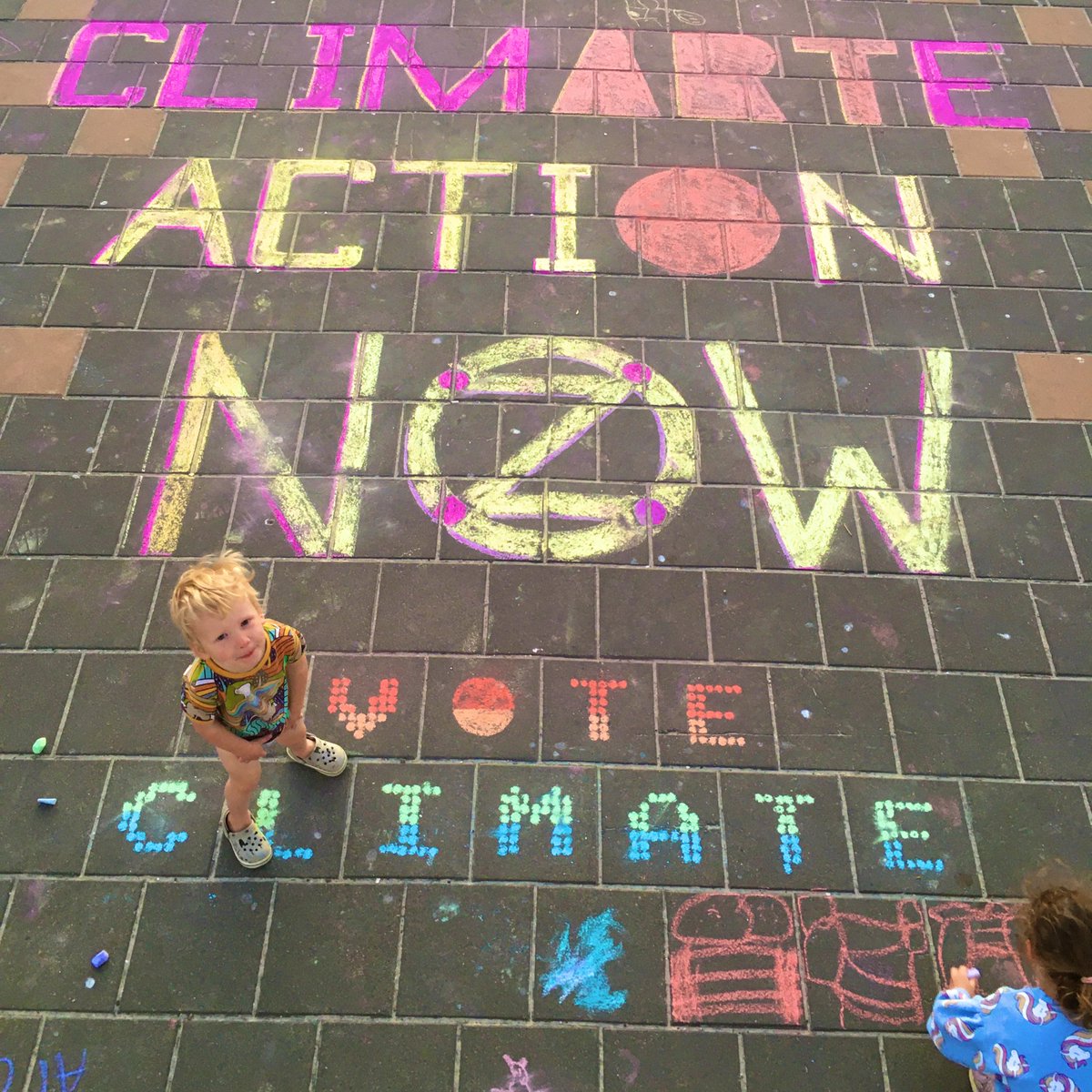 DemOnTheStreets's tweet photo. Climarte Action Now 
Vote Climate 
🌏#dotZero
🌏#DemocracyOnTheStreets 
🟣@climarteaus 
🌎Connect the #DOTS 🐛🦋 https://t.co/QZPIaTFBMs