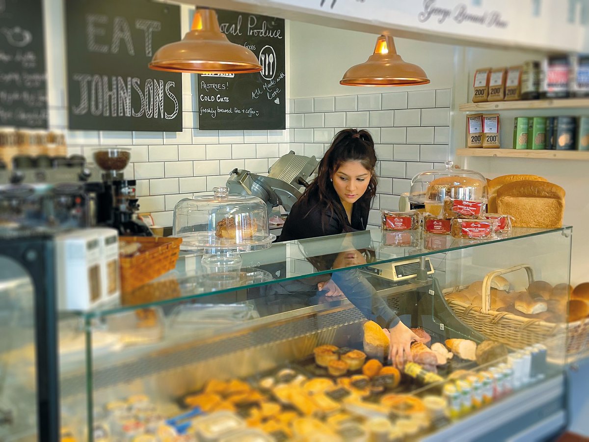 Good morning all. 😊🤚
The gang are here with lots of tasty goodies and lovely <a href="/200Degs/">200 Degrees Coffee</a> coffee too. 
We’re here till 1pm today, and on Sunday.
#goodcoffeee #goodfood #eatjohnsons #woodhouseeaves