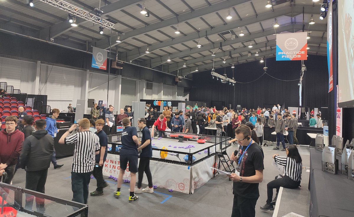 Day Two of #VEXUKNationals and the competition is heating up. Who's going to win the qualifiers? 🤔