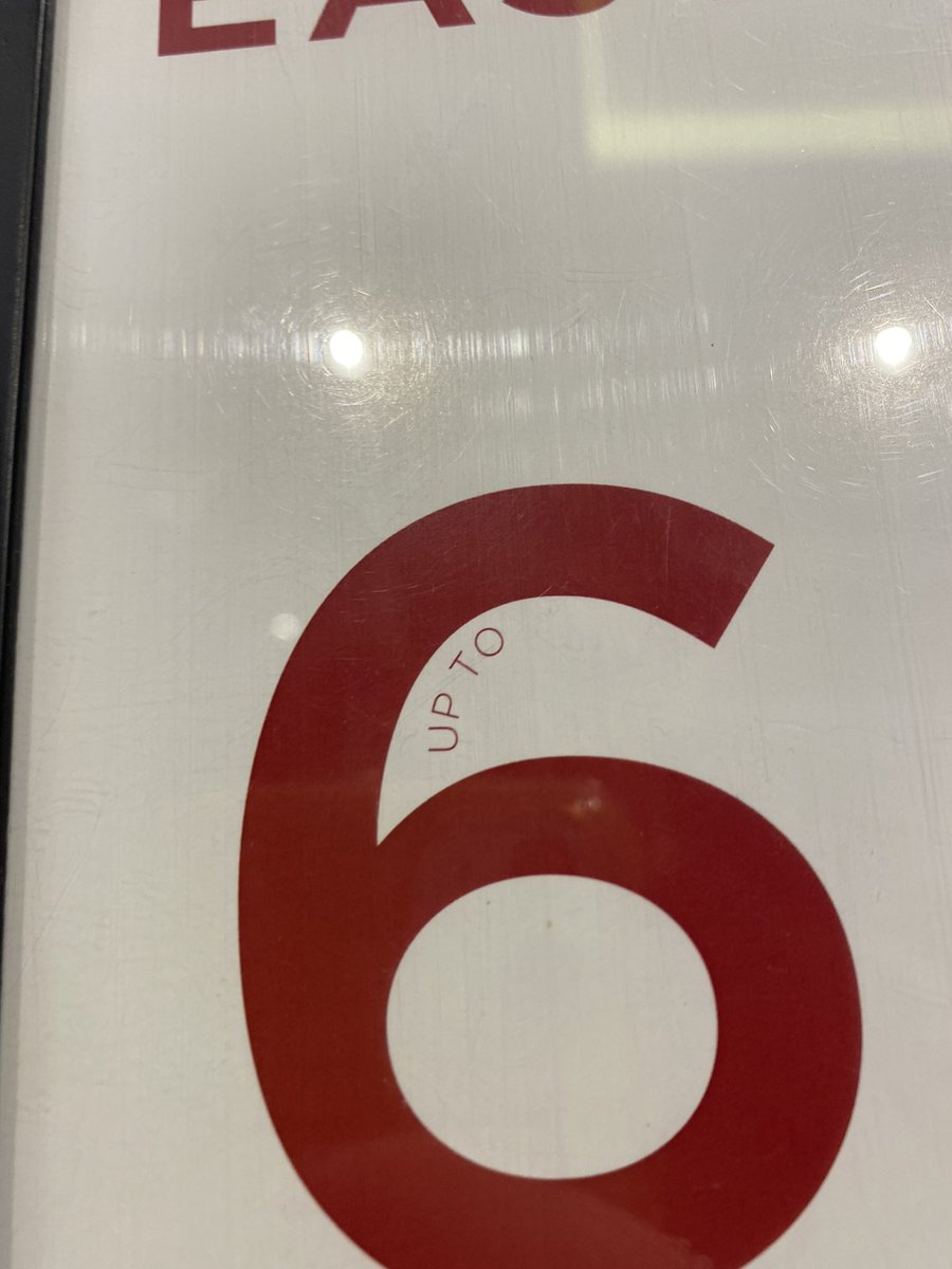 DanLloydLaw's tweet photo. Misleading signage at @oxfordshop Chadstone 🚩 #shopping #chadstone #clothes https://t.co/VcZhEavUev