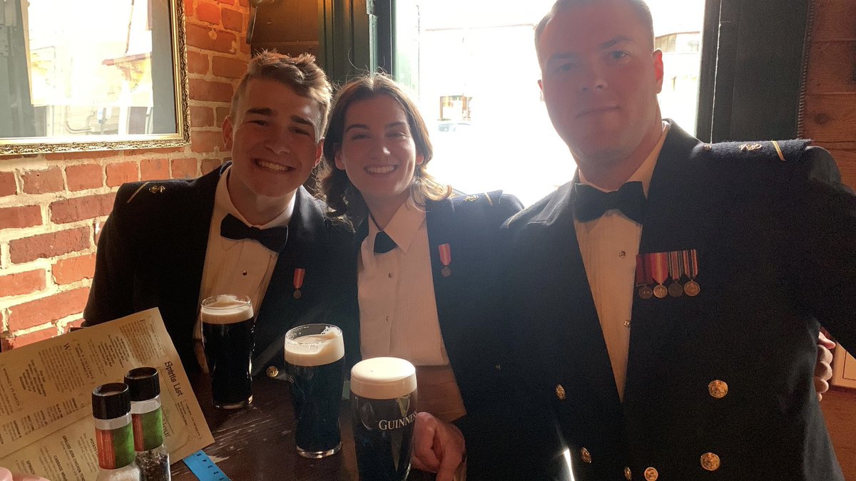 “Prinks”…⁦@NavalAcademy⁩ #guinness #beautifuldaughter #allover21!