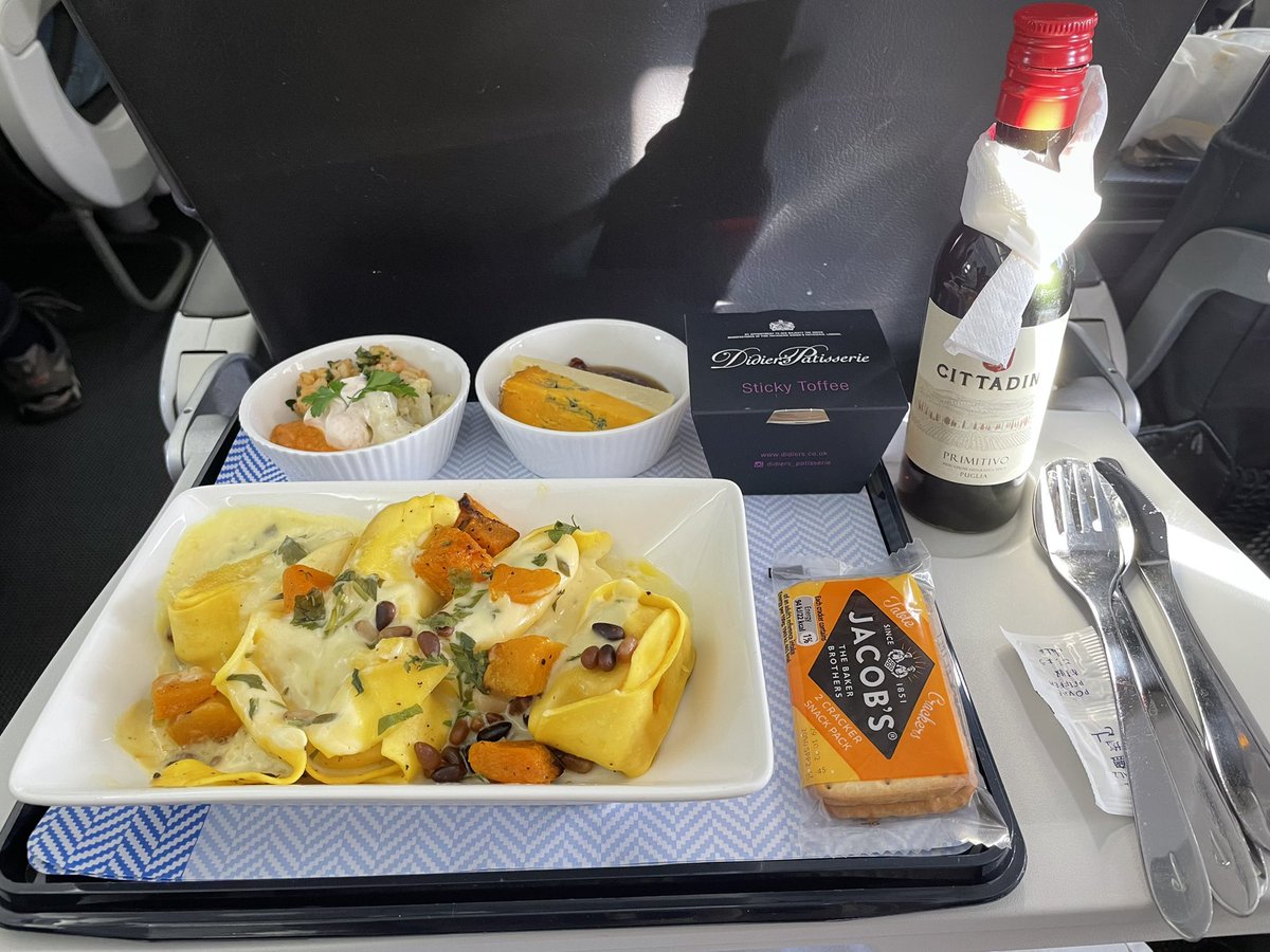ACMHLWORLDWIDE's tweet photo. @British_Airways Fabulous flight to Malta yesterday - thanks to all crew of V2FGIWQ-smooth flight, arrived early 😀 and lovely meal https://t.co/J4FVkVHznn