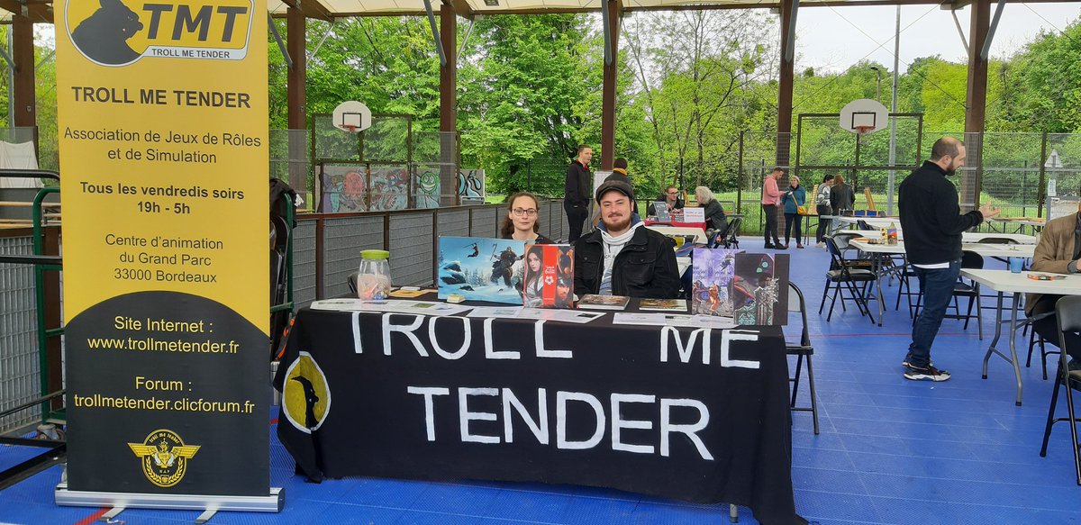 TrollMeTender's tweet photo. Nos tables sont prêtes pour vous accueillir à @Fest_Animasia au gymnase de Bel air, de 11h à 19h ! Venez nombreux ! https://t.co/Xx3G8Vqe18