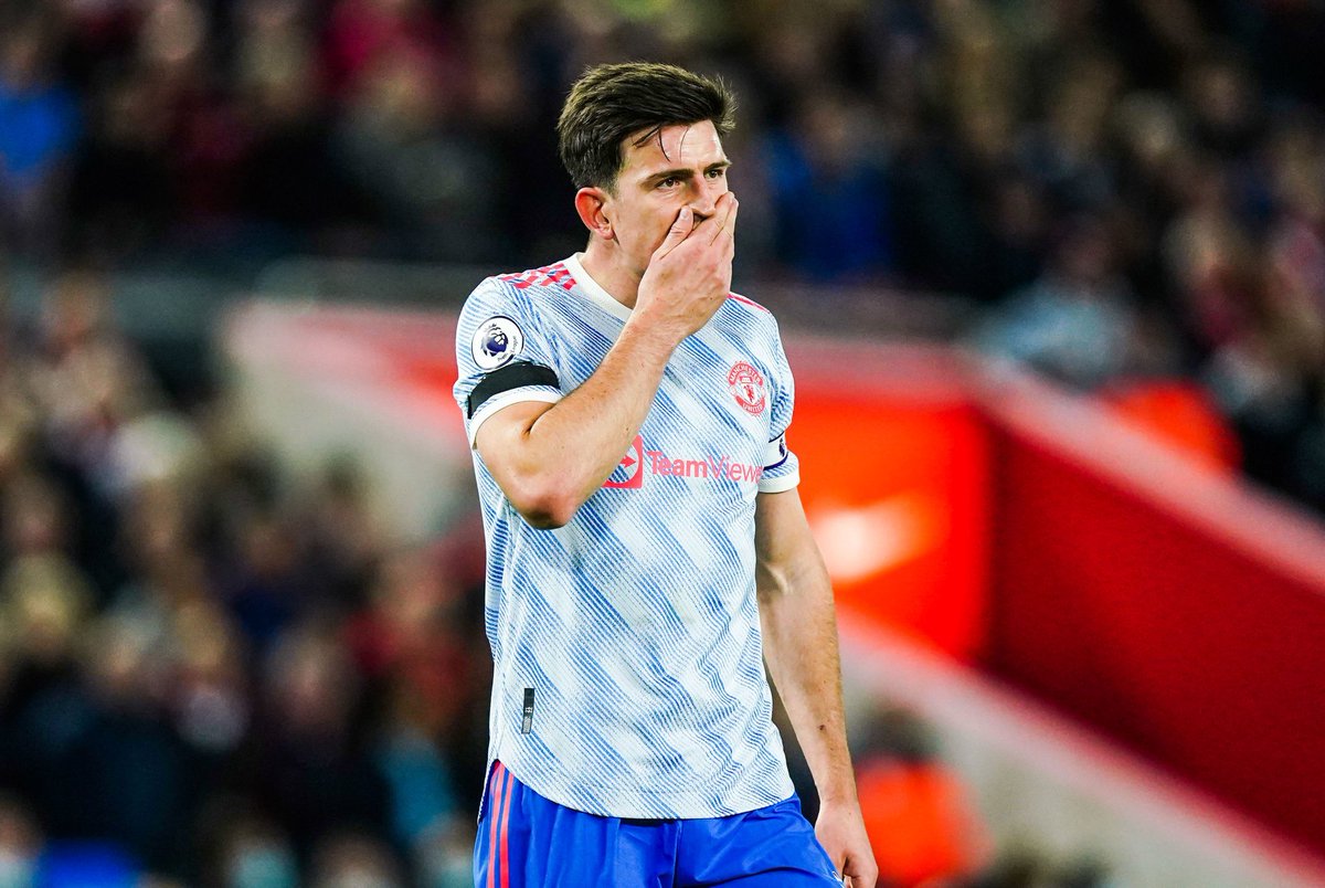 Un « supporter » de Manchester United a dit à Harry Maguire qu'il ferait exploser 3 bombes chez lui s'il ne quittait pas le club dans les 72 heures à venir. 

(<a href="/sportbible/">SPORTbible</a>)