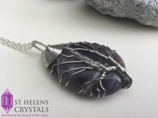 StHelensCrystal's tweet photo. One of a kind and handmade, Beautiful Tree of Life Amethyst Pendant Necklace, other crystals are available from https://t.co/jeQjACNL2P
#amethyst #amethystcrystal #amethystjewelry #sthelens #healing #crystals https://t.co/wehtdHZMvt