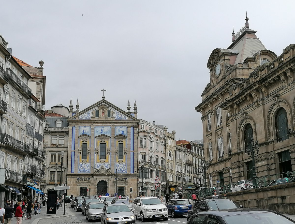 skymanuelima's tweet photo. Cidade de espírito cosmopolita, o Porto tem sido reconhecida internacionalmente como um destino a descobrir e é uma escolha preferencial para muitos turistas, viajantes e amantes da boa gastronomia. #Porto #VisitPorto #visitPortugal #CidadeInvicta #travelphotography #viagens https://t.co/o2QkBZqYTa