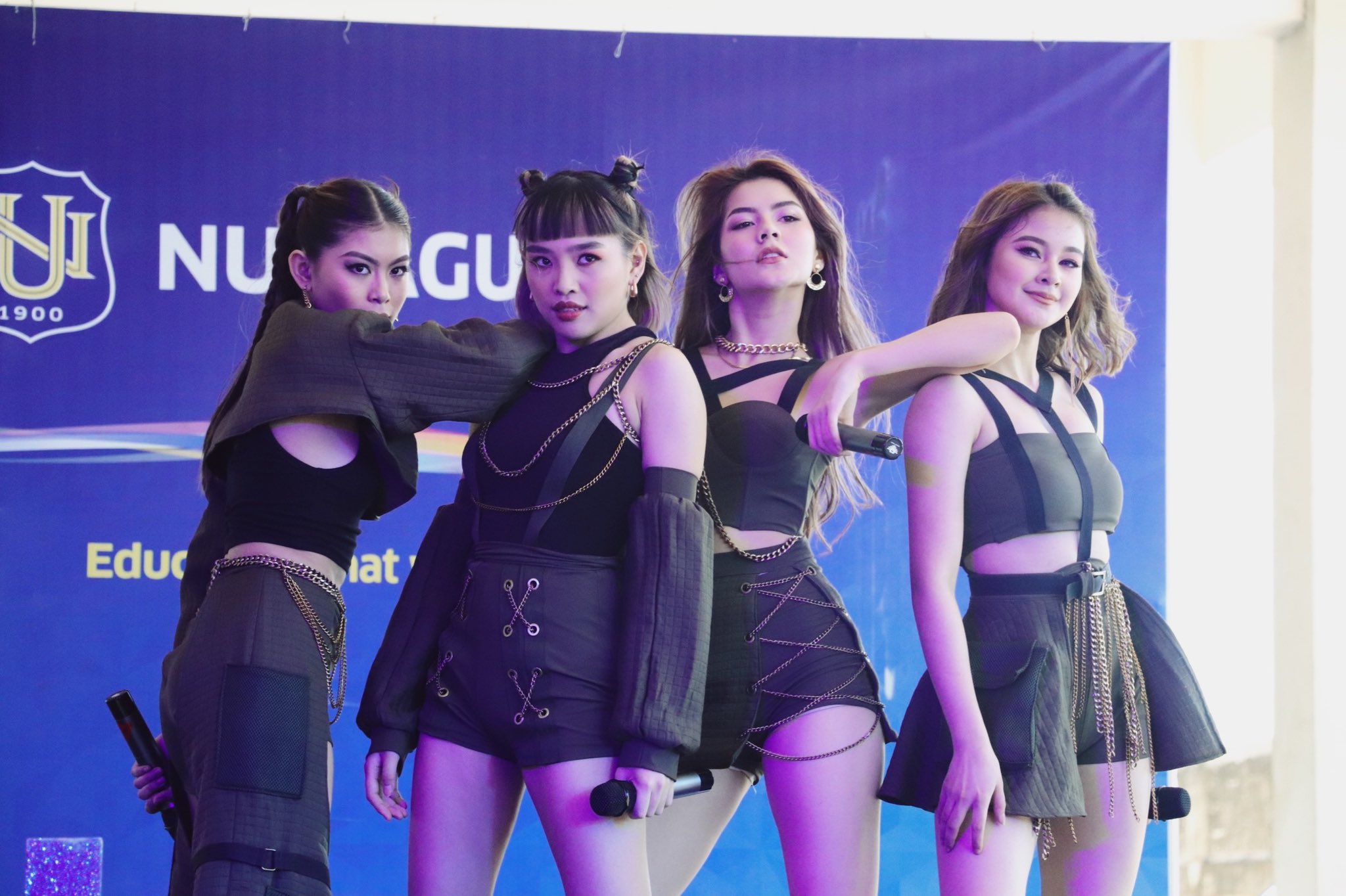 FRBOppOaAAADOkT?format=jpg&name=large