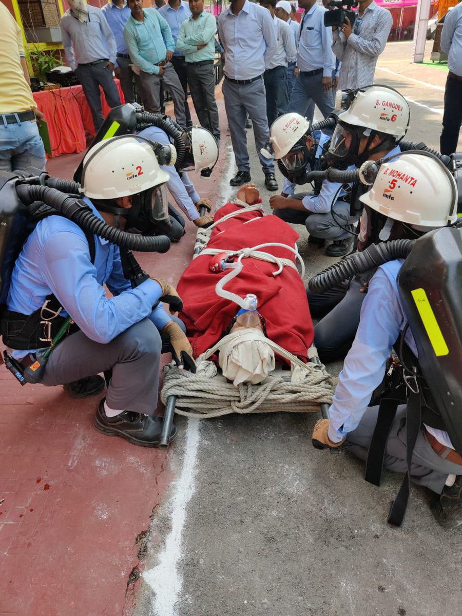 IMFALtd's tweet photo. A team from Mahagiri Chromite Mines participated in the Zonal Mines Rescue Competition 2022 held at @mahanadicoal in the presence of sr officials from DGMS; they displayed their skills &amp; won 1st prize in march past. https://t.co/7Hs3eQfnfD