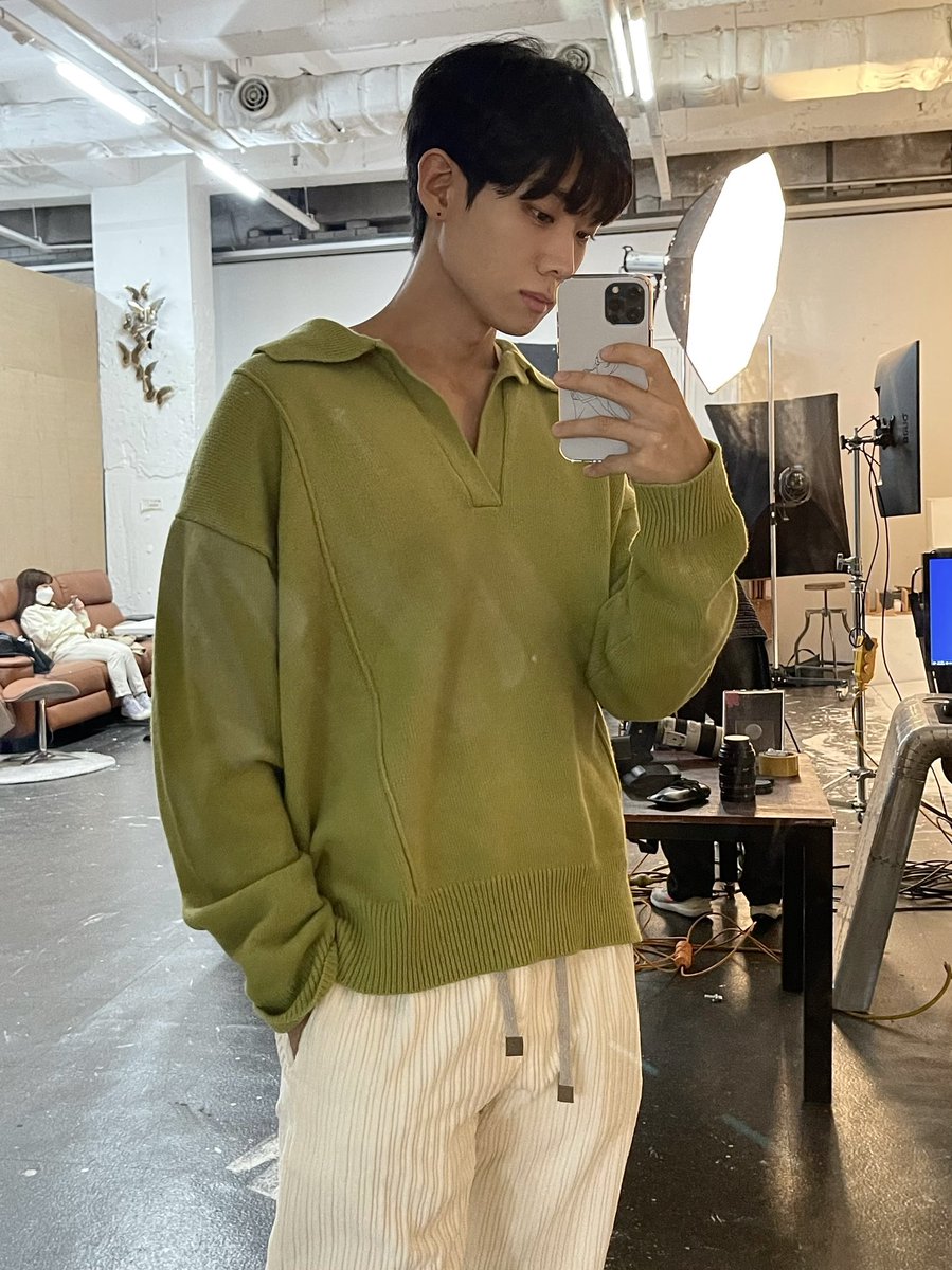 Demian_tweet's tweet photo. 오랜만에 거울셀카~~ https://t.co/NH08dTpekX