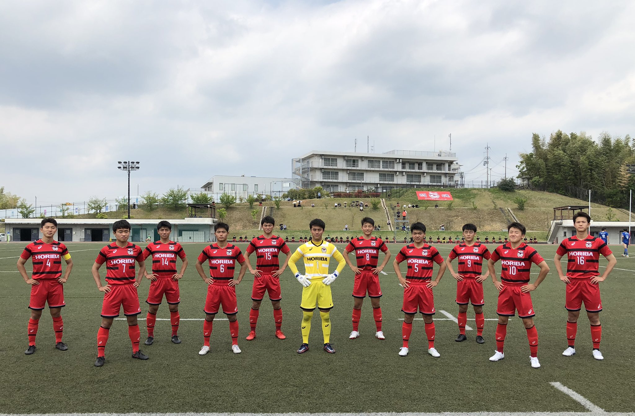 東山高校サッカー部 試合情報 本日 4 23 プリンスリーグ関西2部第4節が行われました Vs 金光大阪高校 4 1 2 0 2 1 2連勝で暫定3位に浮上しています 次節は近畿大学附属和歌山高等学校と対戦します 応援の程 宜しくお願い致し