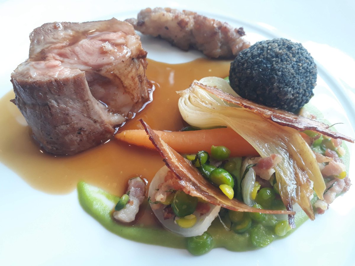 LaeCanezza's tweet photo. Journée gastronomique avec les étudiants du M1 Gastronomie Vin Culture et Société, très agréable et gourmande conclusion de cette année universitaire!
Chef  Pascal Bardet, présentation Chef Alexis Pelissou, sur la thématique du "terroir" bien sûr! https://t.co/fV0GwZVBEW