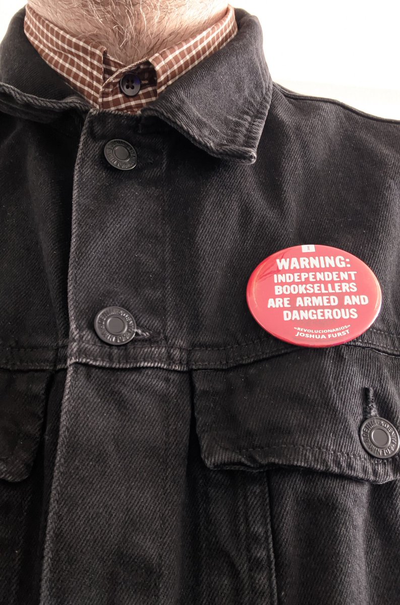 Otro Día del Libro más, otro Sant Jordi...

Hace dos años, en el confinamiento, ya puse esta canción para daros las gracias por todas las compras en la web. Nos salvó y hemos podido estar abiertos dos años más. Ahora la vuelvo a poner y la pondría otras mil veces...