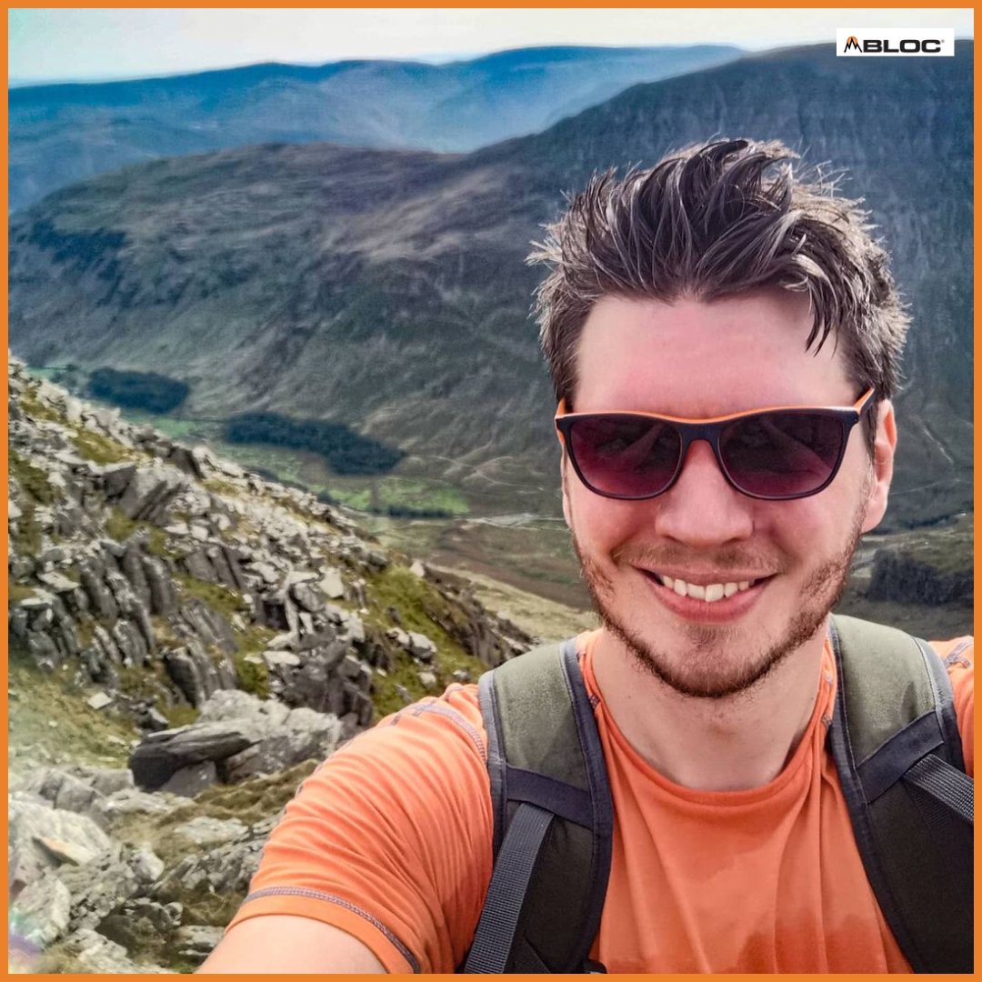 BLOC Coast is a modern take on a classic Wayfarer style - a firm favourite on our website bloceyewear.com 
Insta @ccraigs86