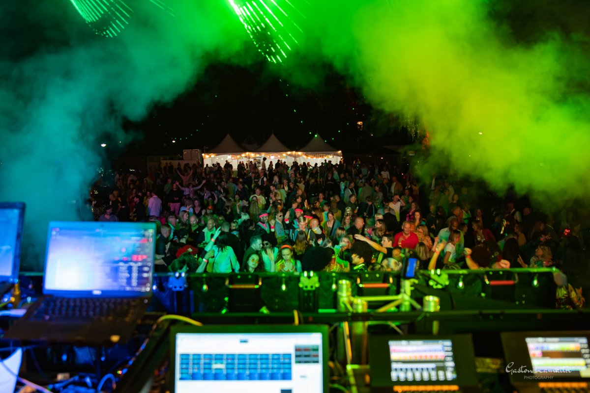 cfbaarn's tweet photo. Op naar de 24e editie van Cultureel Festival Baarn! Overdag van 11-17u optredens, foodtrucks, kunst kijken en tal van kinderactiviteiten en workshops. En in de avond knallen met Royal Disco Party in the Park!
Meedoen als artiest of organisatie? Zie https://t.co/PyBZTzBPNn https://t.co/ZuMOMYiOHv