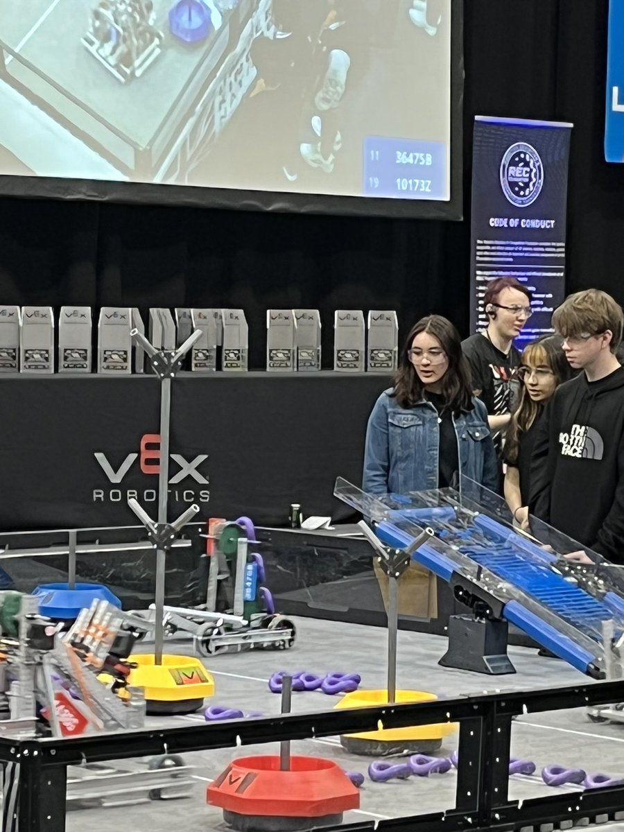 Some top collaboration between teams and schools <a href="/VEXRoboticsUK/">VEX Robotics UK</a> <a href="/NRGSComputing/">RGS Newcastle Computing</a> <a href="/RGSNewcastle/">RGS Newcastle</a>