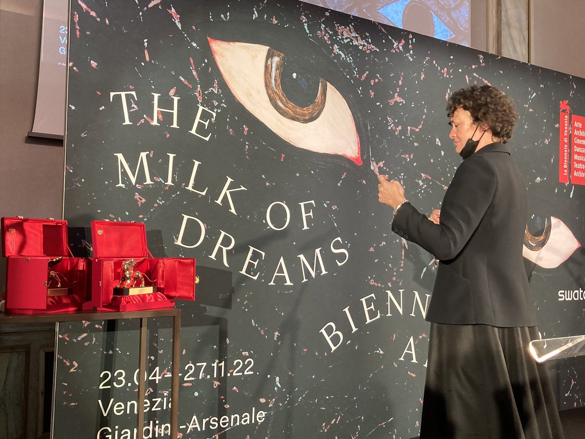 AngelaPederiva's tweet photo. “The milk of dreams”, the Lions and the curator @ceciliaalemani. Biennale Arte 2022, let’s start. And Venice can dream again 

#biennaledivenezia #biennale #biennalearte2022 #biennalearte #arte #art #ceciliaalemani #lions #venice #italy #dream https://t.co/xDVwvREyWe