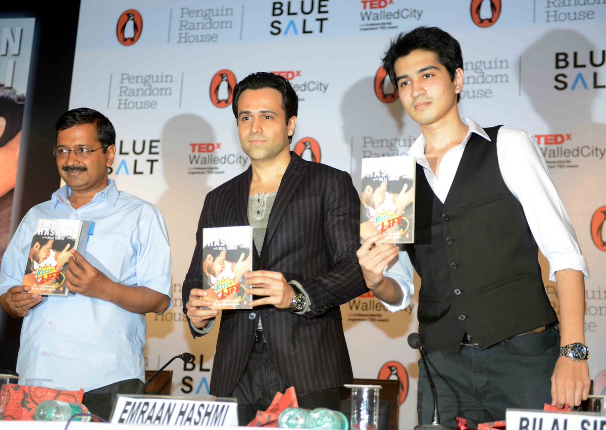 EmraaniansBD's tweet photo. On #WorldBookDay get your copy of #TheKissOfLife 💙
Link-https://t.co/FXcWdqiM0P
Delhi Chief Minister @ArvindKejriwal sir launched @emraanhashmi's book The Kiss of Life: How a superhero and my son defeated cancer. (1/3) https://t.co/XpMaJe1g8m