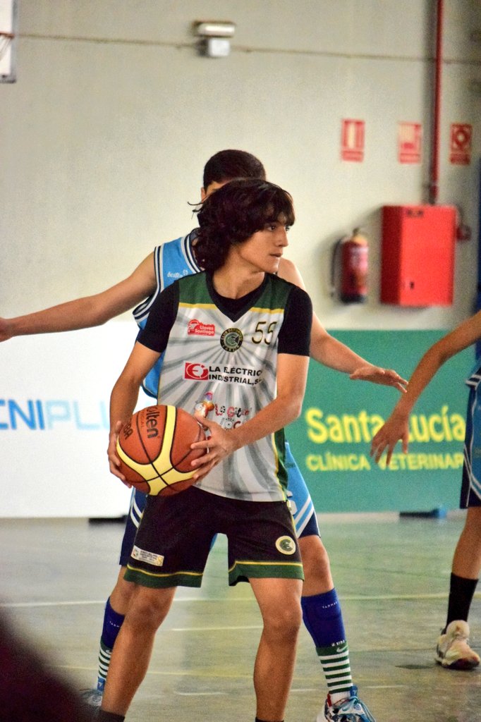 SevillaFaB's tweet photo. #F4PreInfMas2022
⌛Final del Partido 
🏀 @CBQalat 5️⃣9️⃣
🆚 
🏀 @CDCareba 3️⃣9️⃣
🏟️ Pabellón "Distrito Sur"
📍 @aytoguadaira
📲 Estadísticas en vivo a través de la APP "AFICIÓN FAB"
Toca disfrutar del mejor BALONCESTO https://t.co/5Ejgmbmx0c