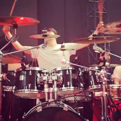 babysdyu's tweet photo. 락밴드 영재(ㅋㅋㅋ) https://t.co/DzkqWE9C7n