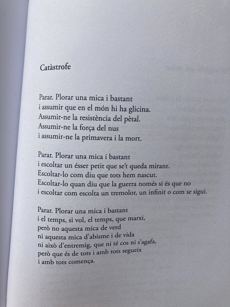 estergeama's tweet image. El meu recull de #poesiaCatalana per avui, dels meus preferits 🌹📖
#GarrigaBarata
@BlancaLlumVidal 
#Margarit
#MartiiPol
#SantJordi2022