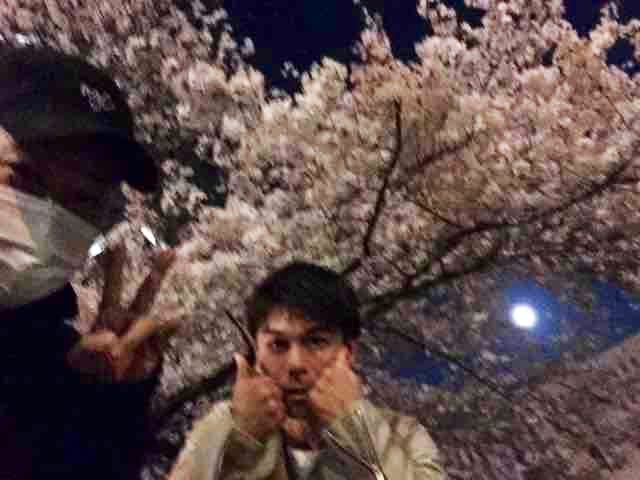 dinch_96's tweet photo. I like cherry blossoms🌸, but I prefer the people under the cherry blossom trees😜
#TKD
#武田大樹 https://t.co/WTynGnwF1m