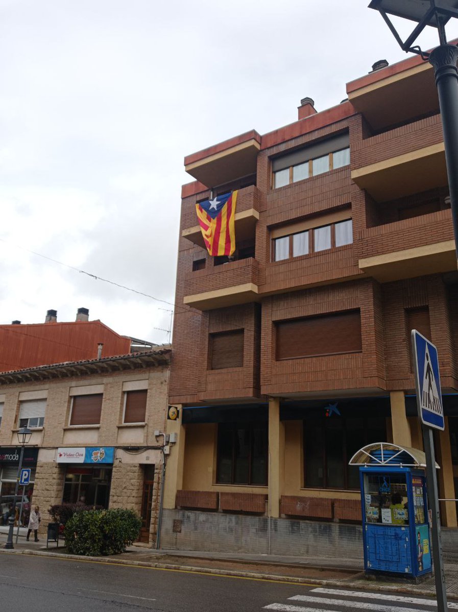 anctaradell's tweet photo. #LaForçaQueTotHoMou #SantJordi2022 #Taradell #Montrodon https://t.co/X1hTnZylFV