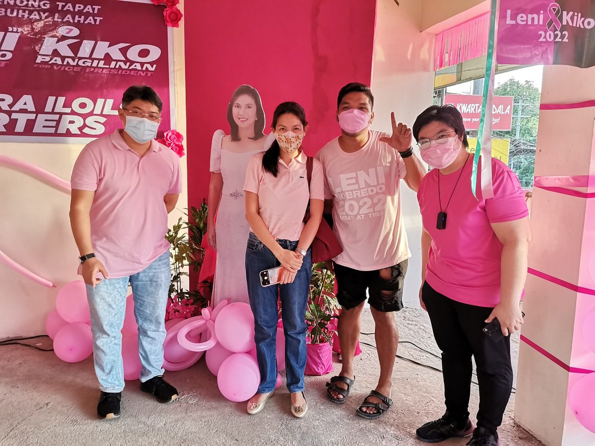 JezaneC's tweet photo. Maligayang Kaarawan #MyPresident @lenirobredo from Santa Barbara, Iloilo TRoPa 🌸💗

#ArawNa10To
#TaoSaTaoParaKayRobredo
#LeniKikoAllTheWay #LeniLiwanagSaDilim https://t.co/A1VBQo8RnY