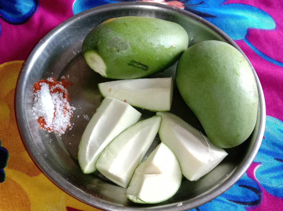 ଏ ବର୍ଷ କଞ୍ଚା ଆମ୍ବ ଖିଆ ହେଇନଥିଲା। ଆଜି ଖାଇବାକୁ ପାଇଲି 😋
#କଞ୍ଚା_ଆମ୍ବ