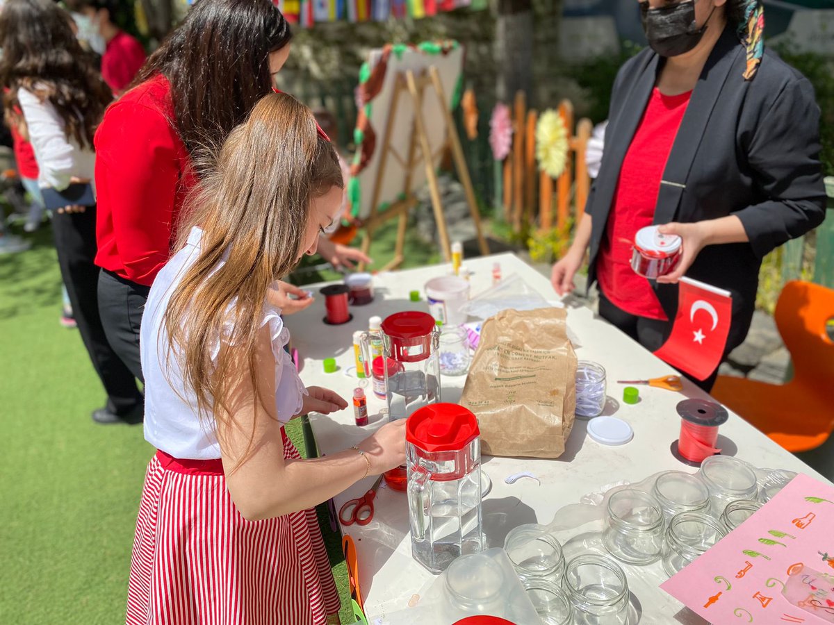 Ata’mızın tüm dünya çocuklarına armağan ettiği  #23Nisan Ulusal Egemenlik ve Çocuk Bayramı’mız kutlu olsun. <a href="/DogaOkullari/">Doğa Koleji</a> <a href="/altayselen1/">Selen Altay</a> #Doğada23Nisan