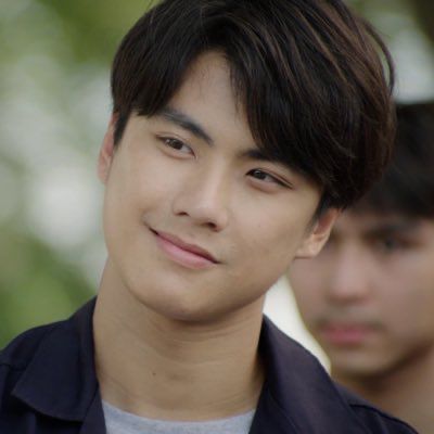 giftbrightwin's tweet photo. Aniversário do cara que inventou o amor e o padrão elevadíssimo de relacionamento. Parabéns Pat, estou sentindo muuuuuito a sua falta. Espero que esteja sendo muito feliz com o Pran #BadBuddy #HappyPatDay https://t.co/LOIYbcgWSX