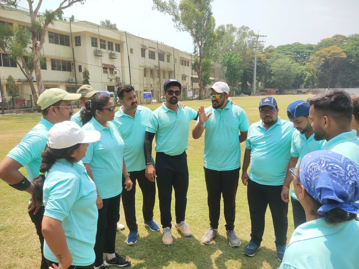 RubyRajawat's tweet image. #teamperfect puts a score of 88 for MSL to chase at #PRPCL2022 final. 
Sets in all cards at place for a big win tonight. 
#PRCAI 
#Ganpatibappamoreya 

#finalmatch