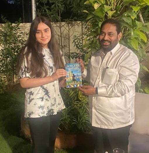 I released a knowledgeable book " SORCERY SISTERS" authored by Sahirah Jarangal daughter of Dr. Sanjeev Kumar, Addl Commissioner, BMC. My tonnes of blessing for her future.
 <a href="/mybmc/">माझी Mumbai, आपली BMC</a>
<a href="/sanjeevKJIAS/">Dr Sanjeev Kumar</a>
@sahirahjarangal