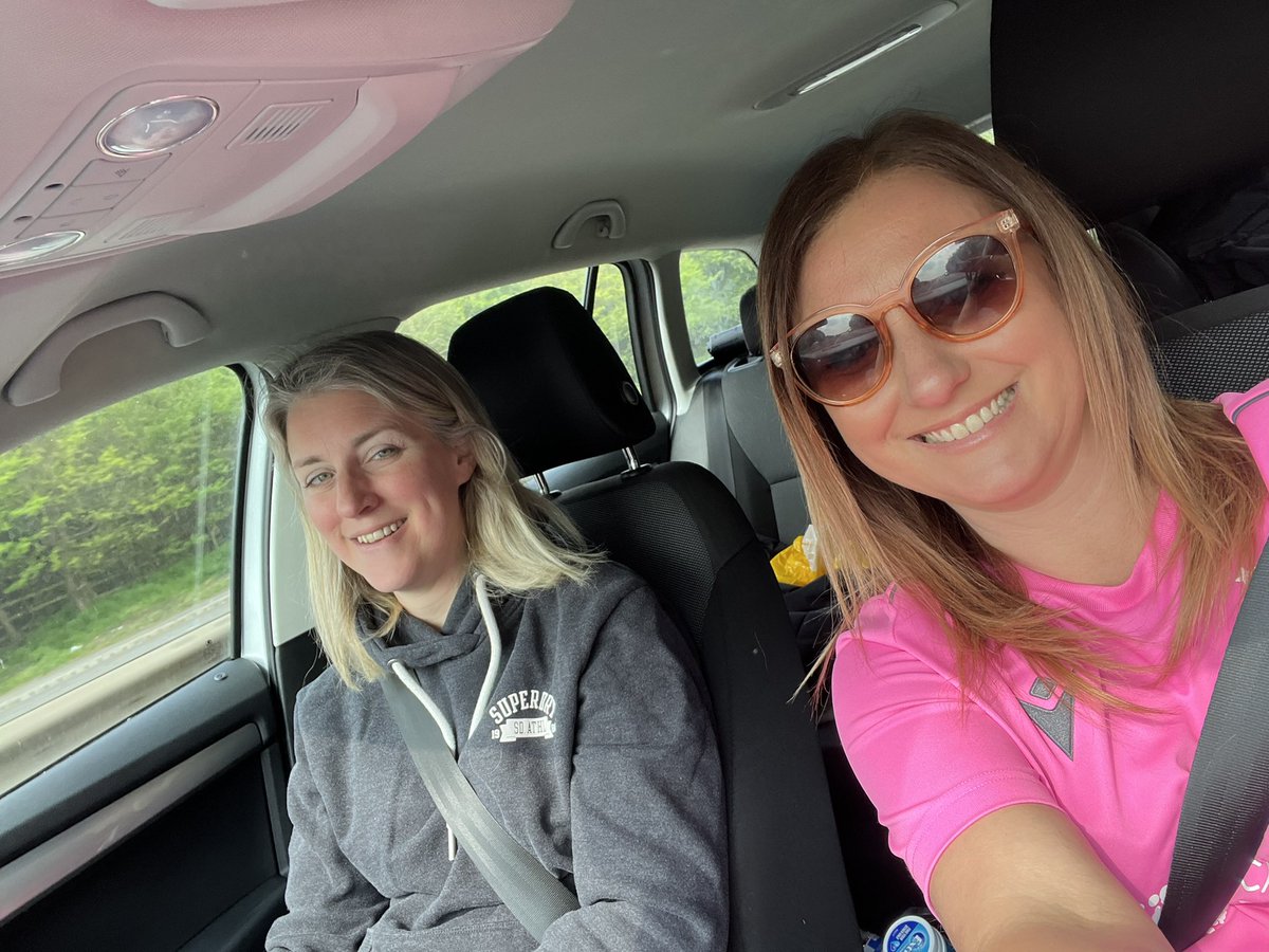 foxy219's tweet photo. Peterborough we are coming for you #inflatablearmy 

@Amanda28_84 @Andy_midd84 @cw_nffc1979 @MaxdHayes @TebbsTebbutt @michaelanffc @donnajordan1 https://t.co/YrJVAxo94c