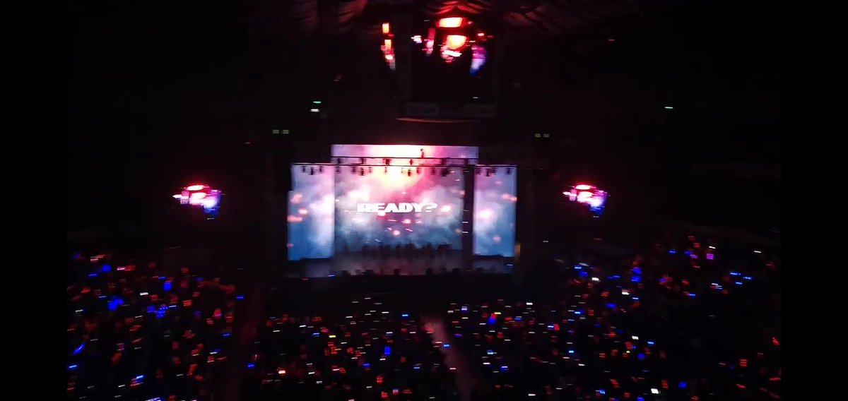 naomifndd's tweet photo. Four captains,Three center girls,Three teams,Thousand fans,Forty eight souls,and one family with so many dreams. MNL48 mamahalin din kayo ng pilipinas in God's perfect time.
#MNL48•#FirstGenFirstLove• https://t.co/rGkNgw6S0K
